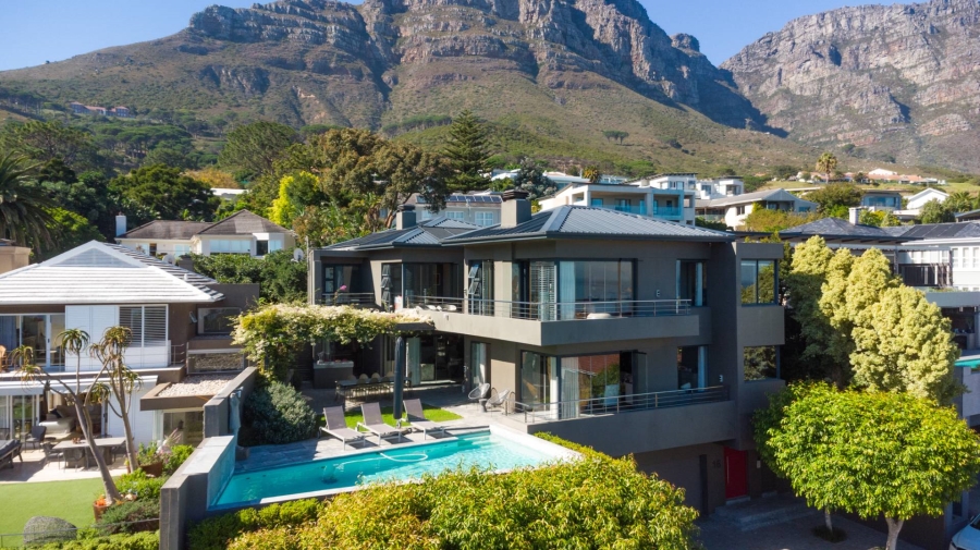 4 Bedroom Property for Sale in Camps Bay Western Cape